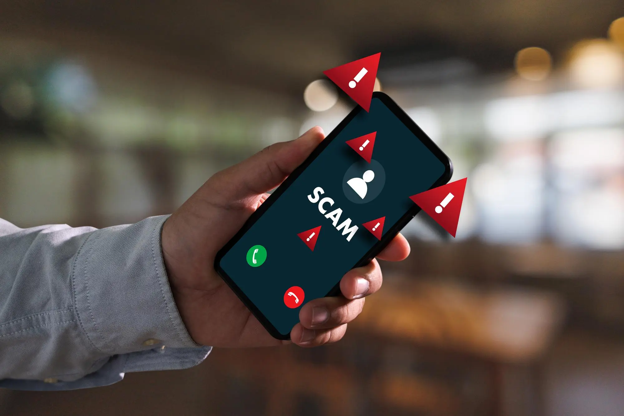Older adult staying safe while dating online